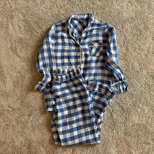 SERENA & LILY Hyannis Linen Blue and White Plaid Pajama Set size M